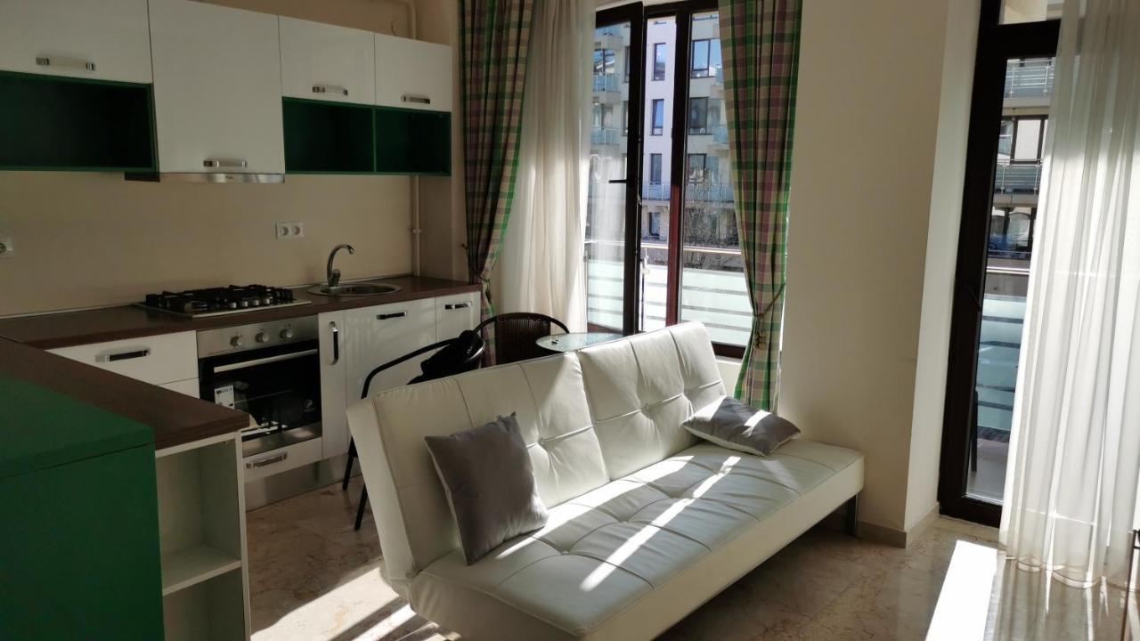 Luxurious Apartment In A Residential Complex In Copou For A Maximum Number Of 3 Persons Iasi Exterior photo